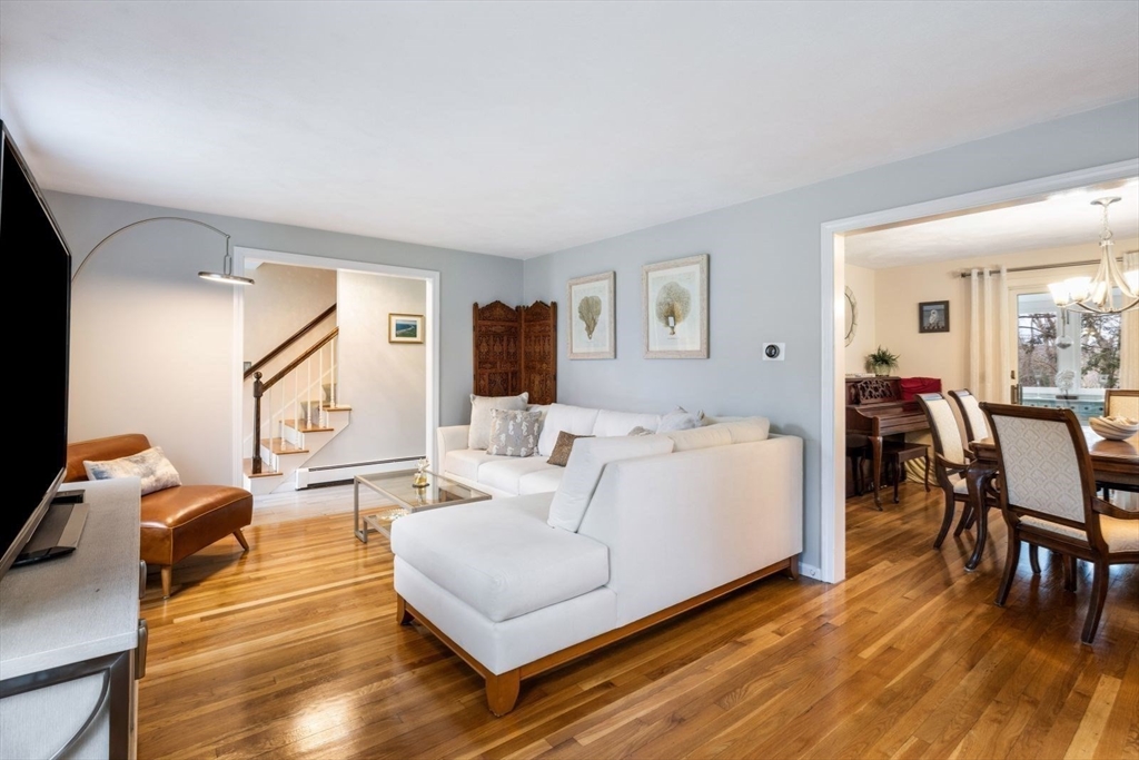 312 Holly Road Marshfield, MA 02050 - Photo 10 of 37 Gallery Image 10
