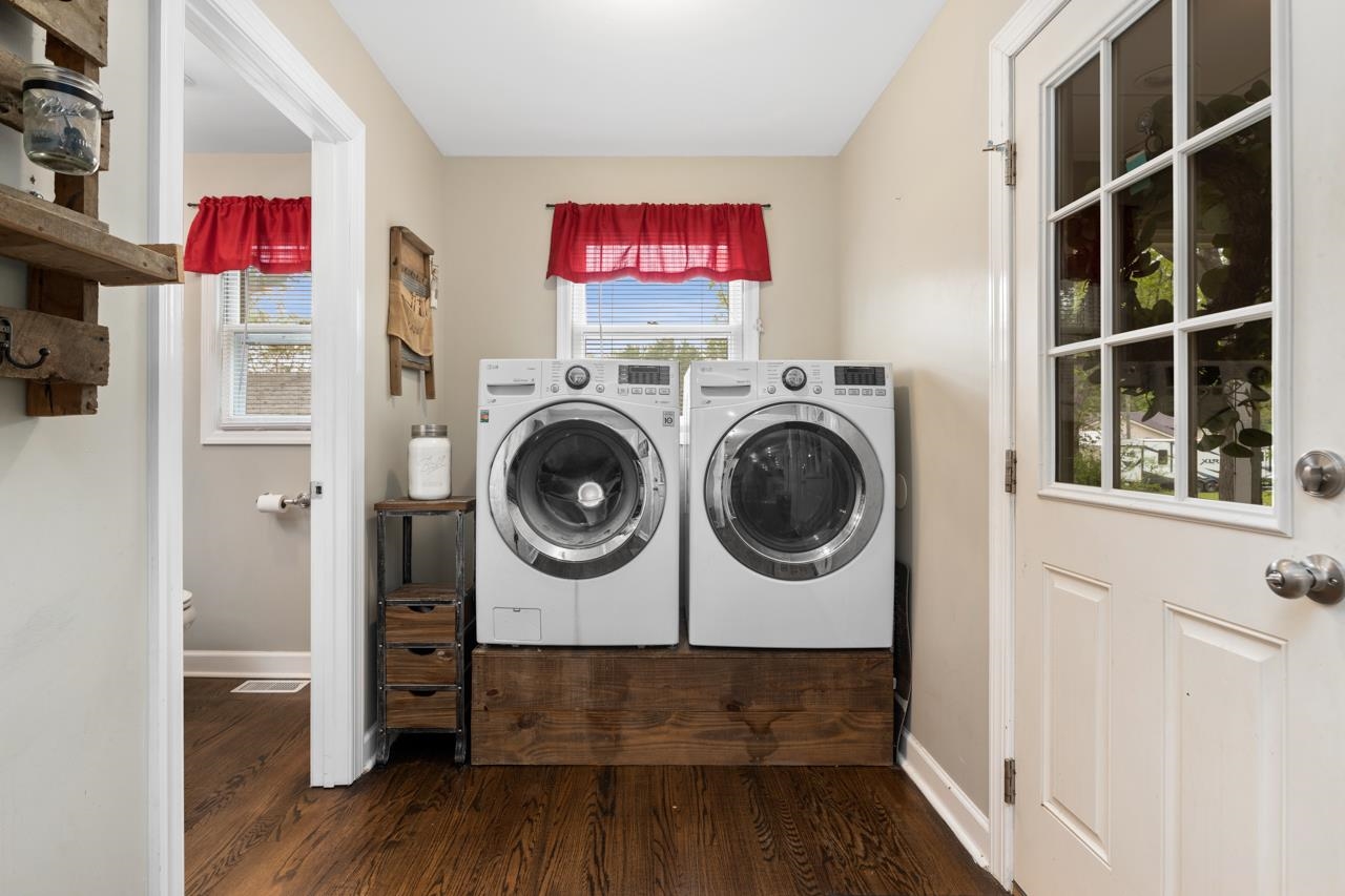 376 Kiddsville Road Fishersville, VA 22939 - Photo 13 of 31 a utility room with dryer and washer