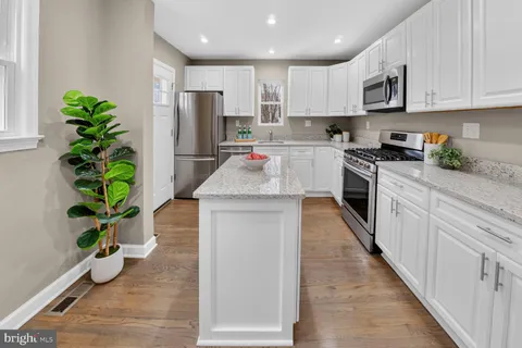 $875,000 | 3914 18th Street Northeast, Washington, DC 20018