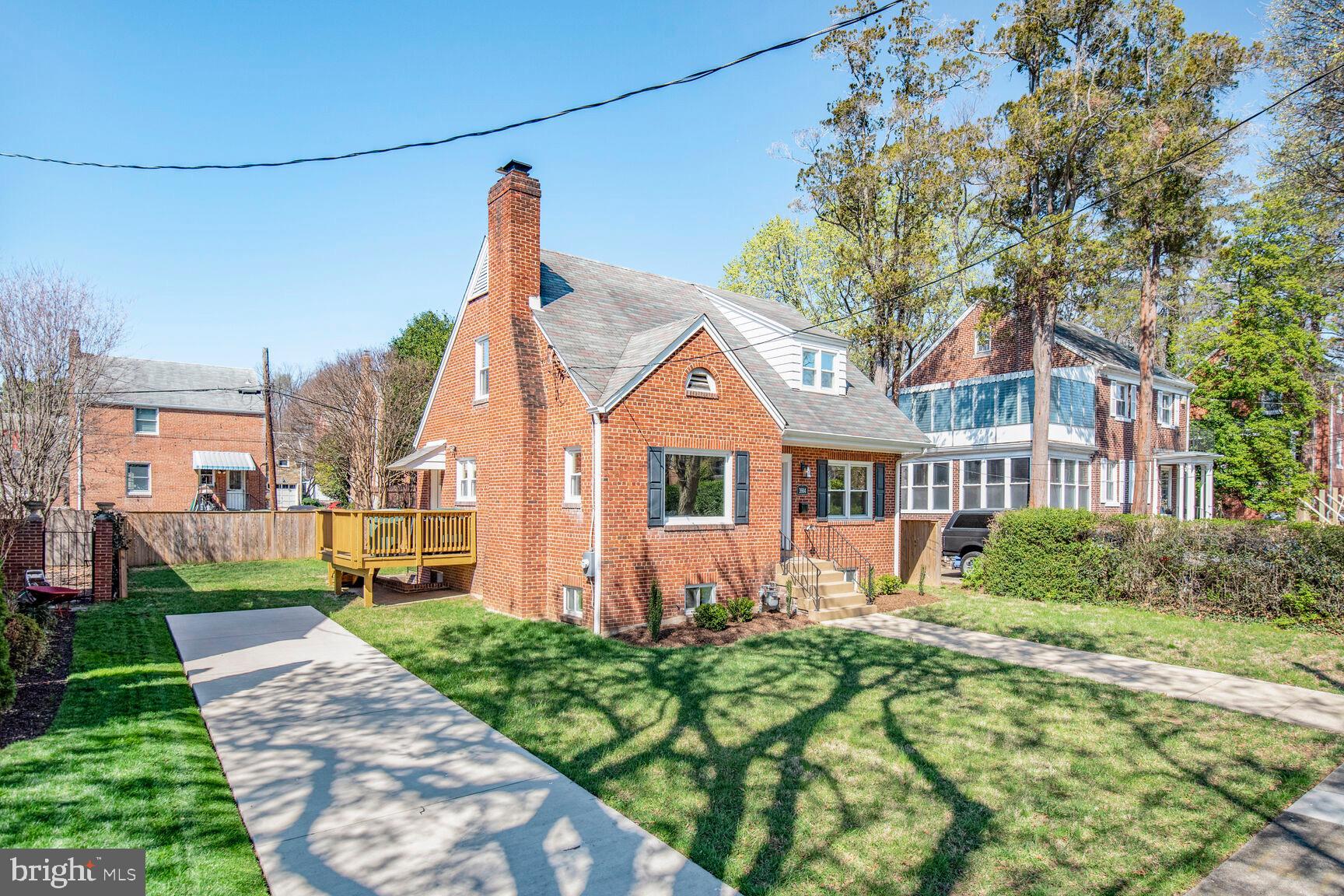 3914 18th Street Northeast Washington, DC 20018 - Photo 2 of 35