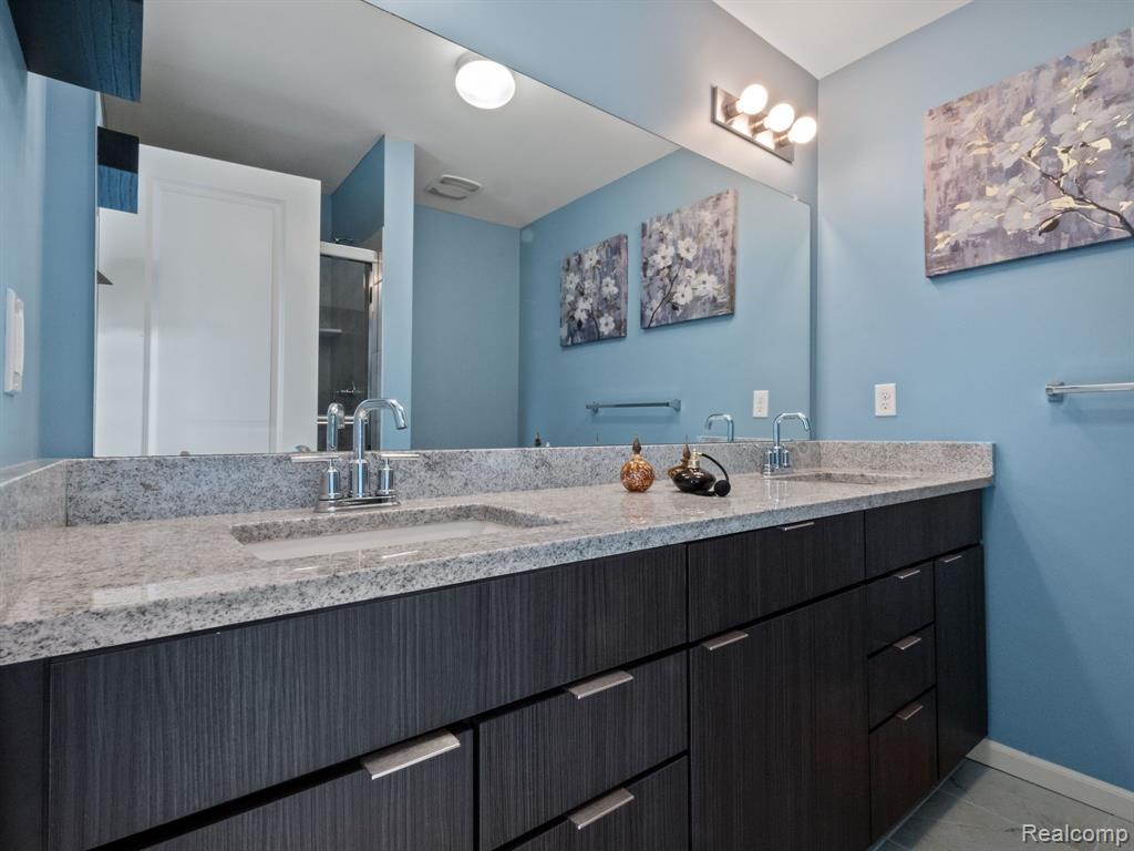 2500 Normandy Road, Unit 41 Royal Oak, MI 48073 - Photo 17 of 27 Gallery Image 17