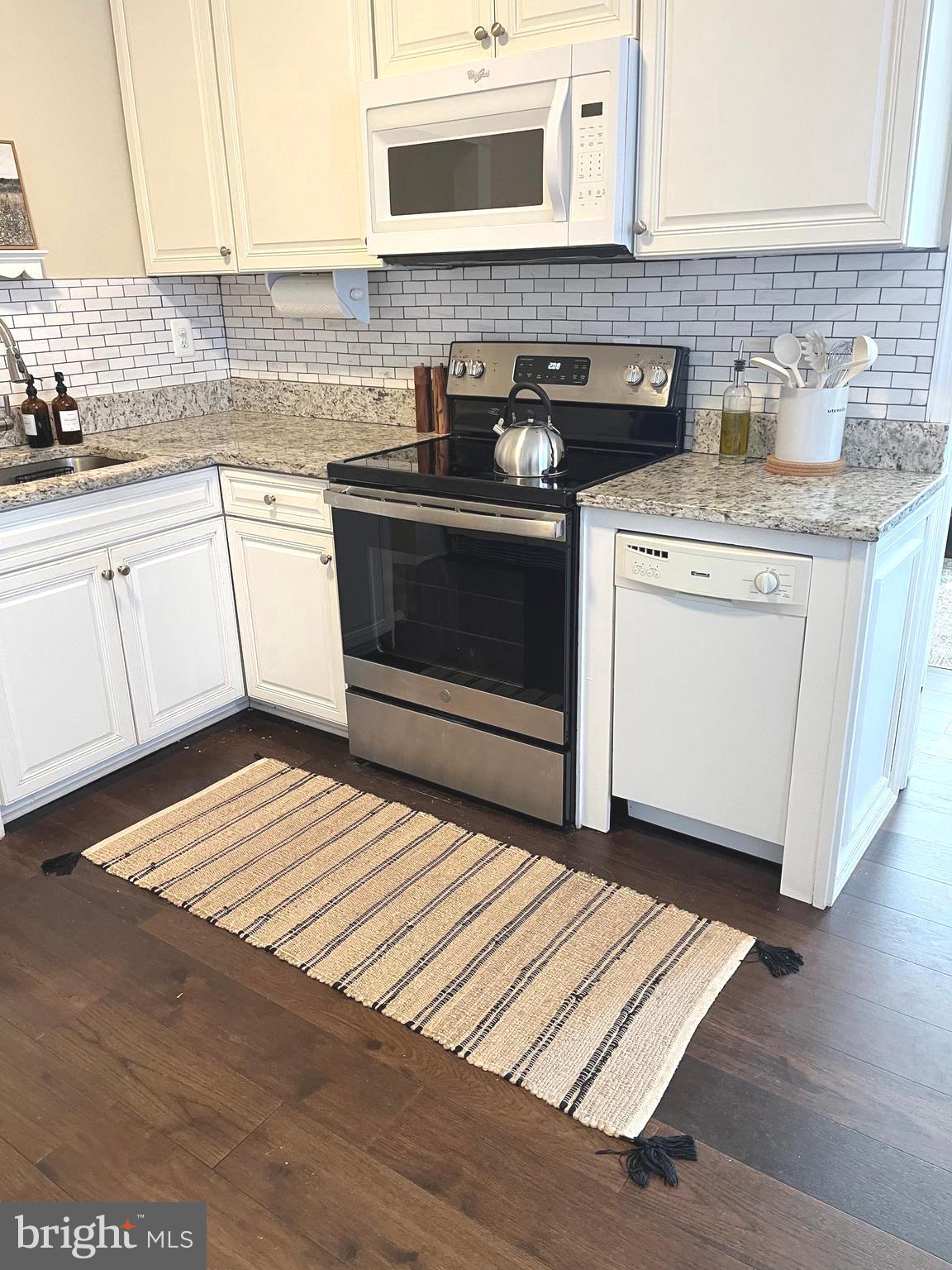 18936 Harmony Church Road Leesburg, VA 20175 - Photo 41 of 60 Kitchen at Main Level