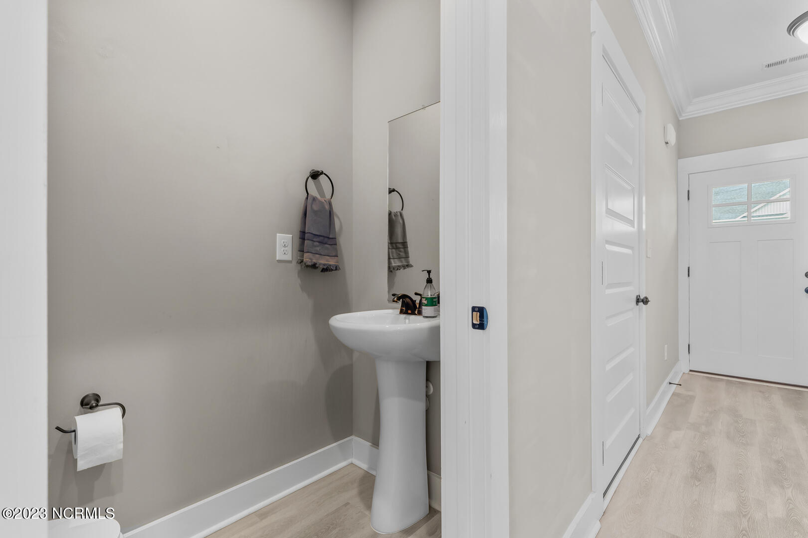 421 Elgin Road Hubert, NC 28539 - Photo 19 of 39 downstairs half bath