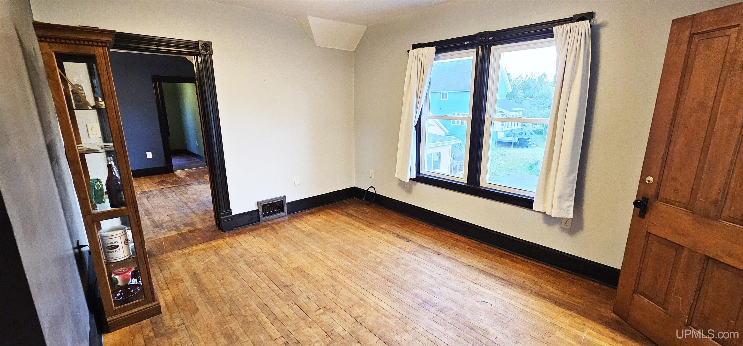 128 Pewabic Street Calumet, MI 49913 - Photo 43 of 62