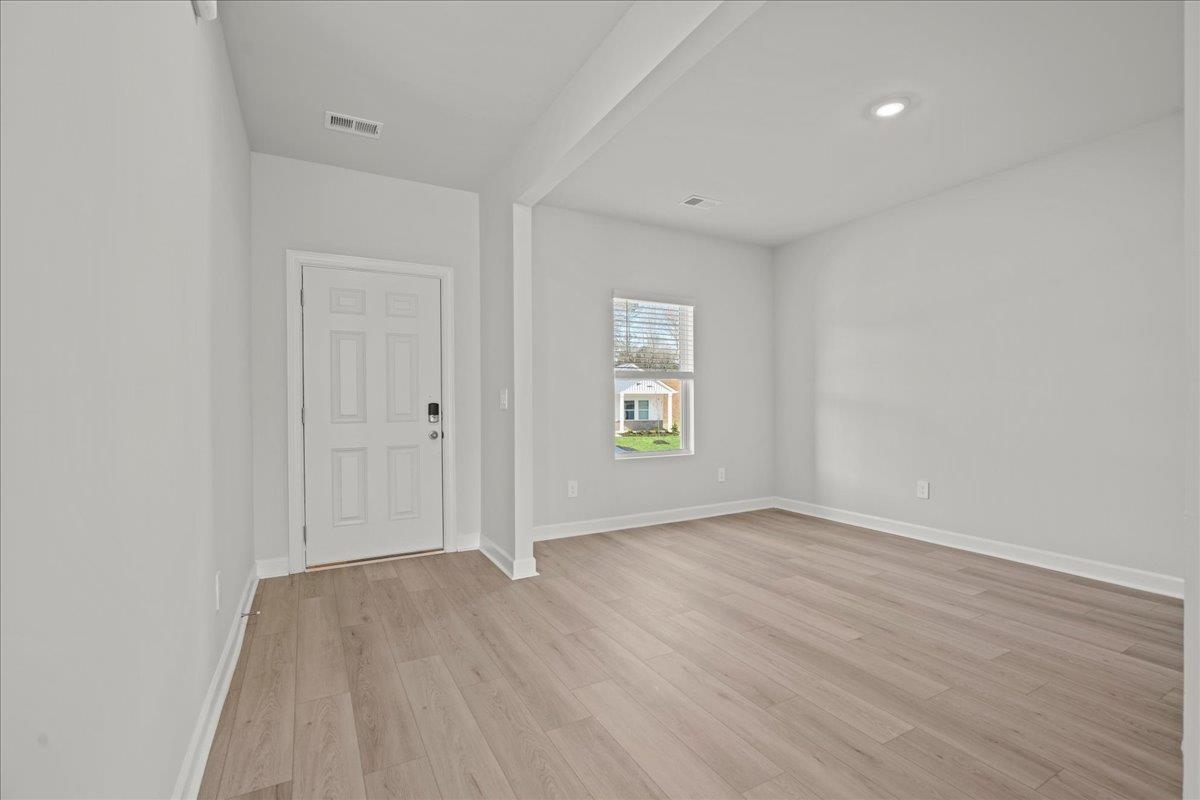 549 Cozy Bluff Road Spartanburg, SC 29301 - Photo 4 of 30