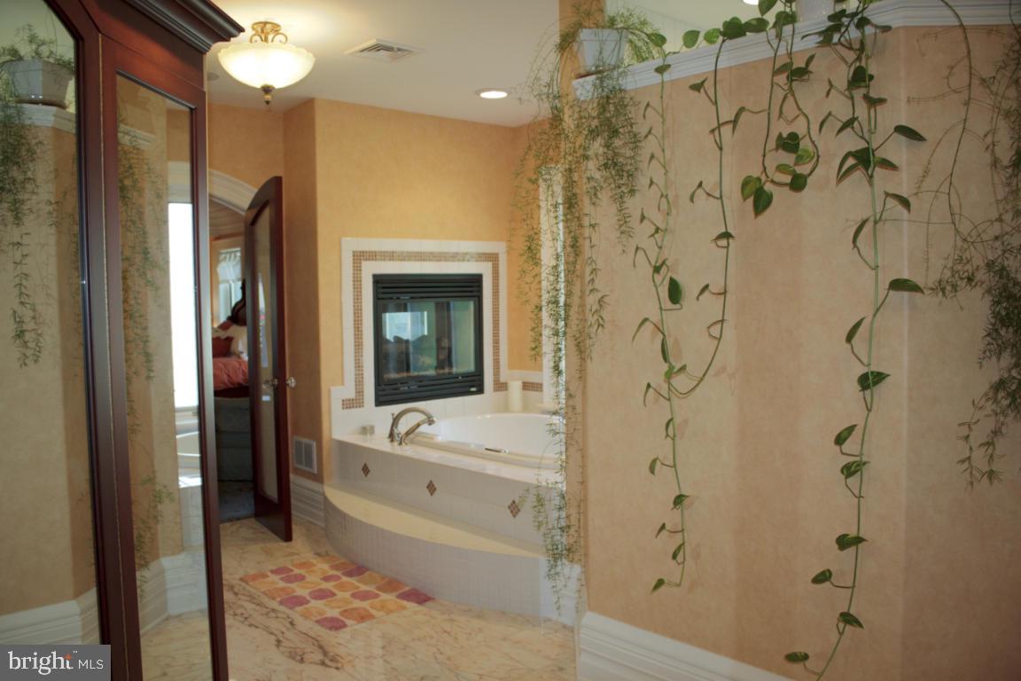 30 South Oak Street Lititz, PA 17543 - Photo 19 of 34 Gallery Image 19