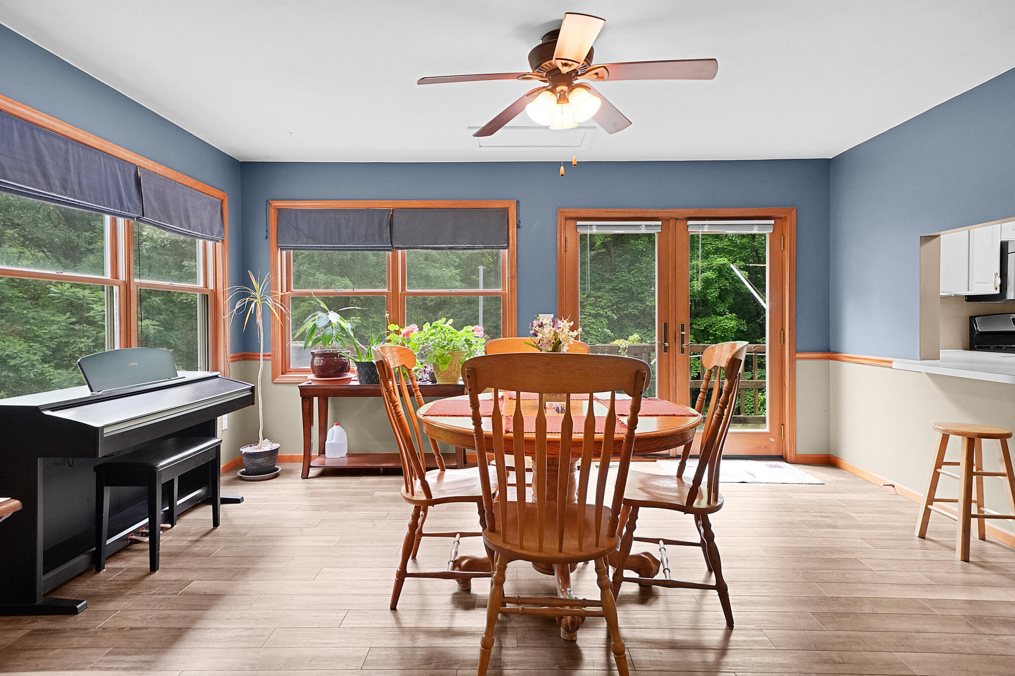 21537 Kendaville Road Pierson, MI 49339 - Photo 10 of 52 Dining Area