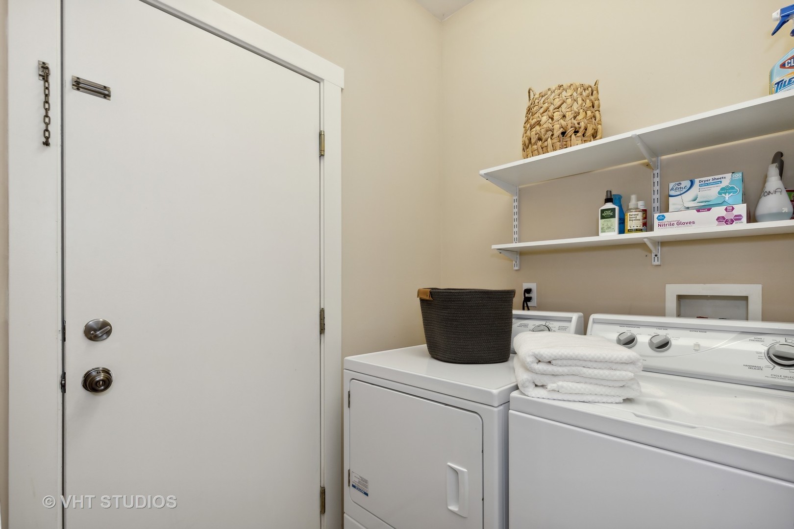 1403 Turks Cap Road Grayslake, IL 60030 - Photo 25 of 40 a utility room with dryer and washer