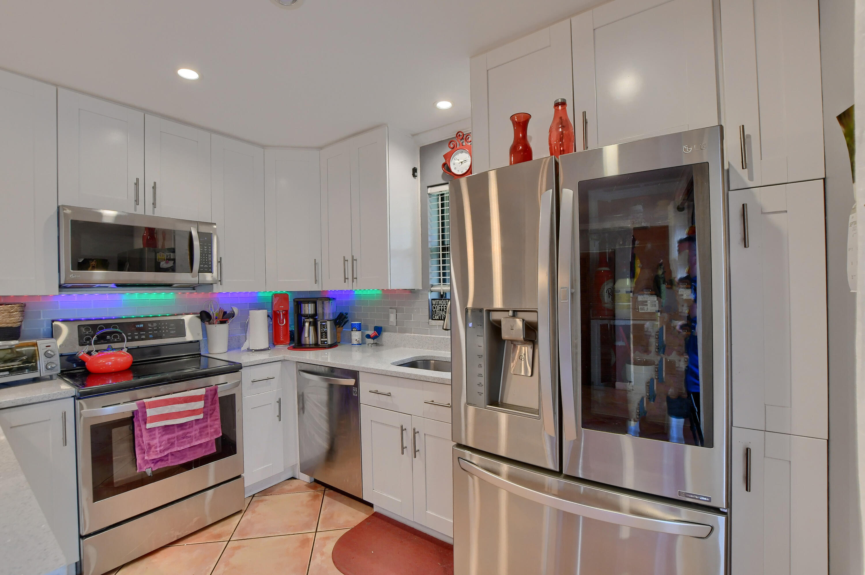 7519 Courtyard Run East Boca Raton, FL 33433 - Photo 3 of 16 TOP OF THE LINE