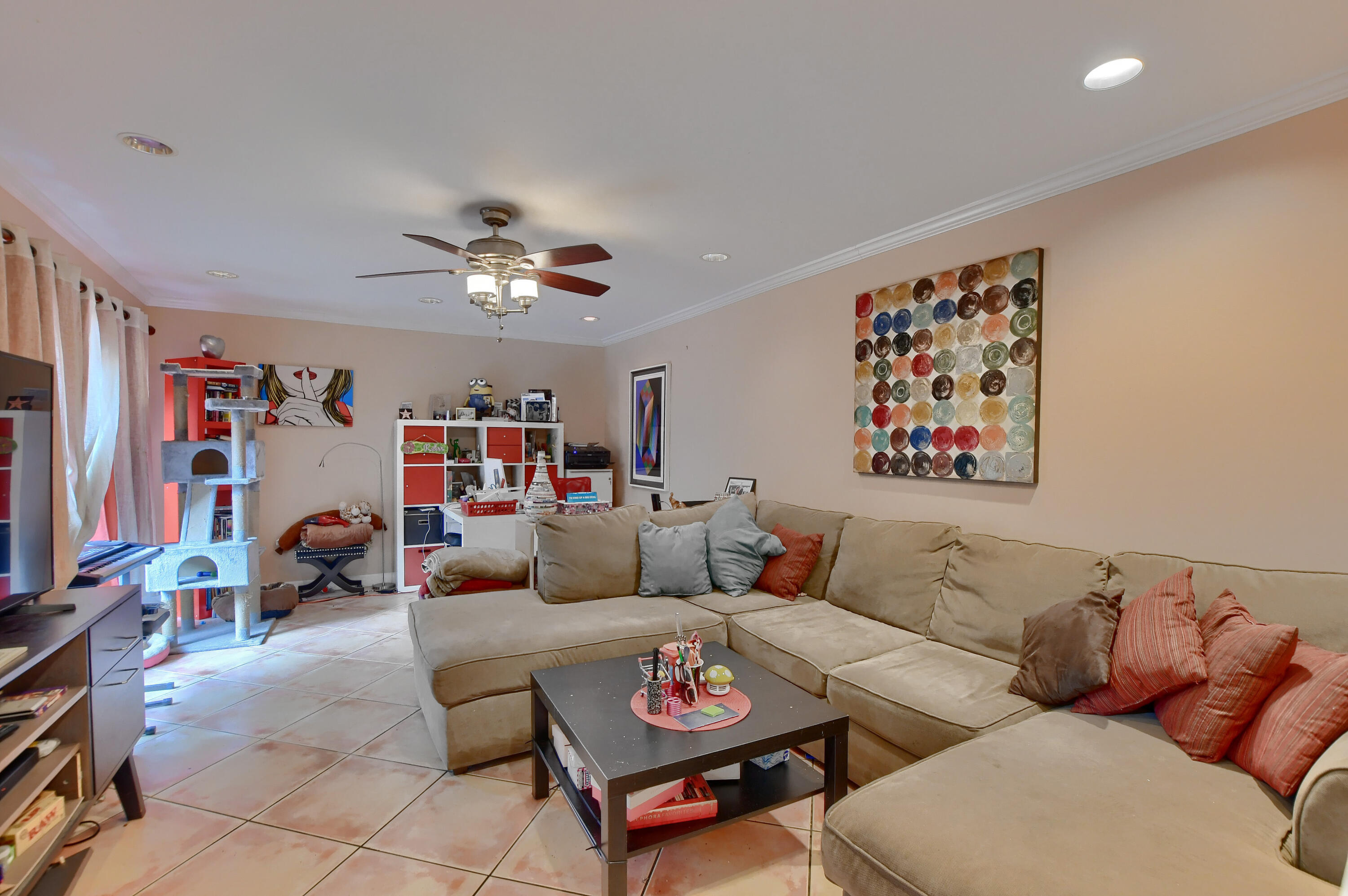 7519 Courtyard Run East Boca Raton, FL 33433 - Photo 8 of 16 LIVING ROOM