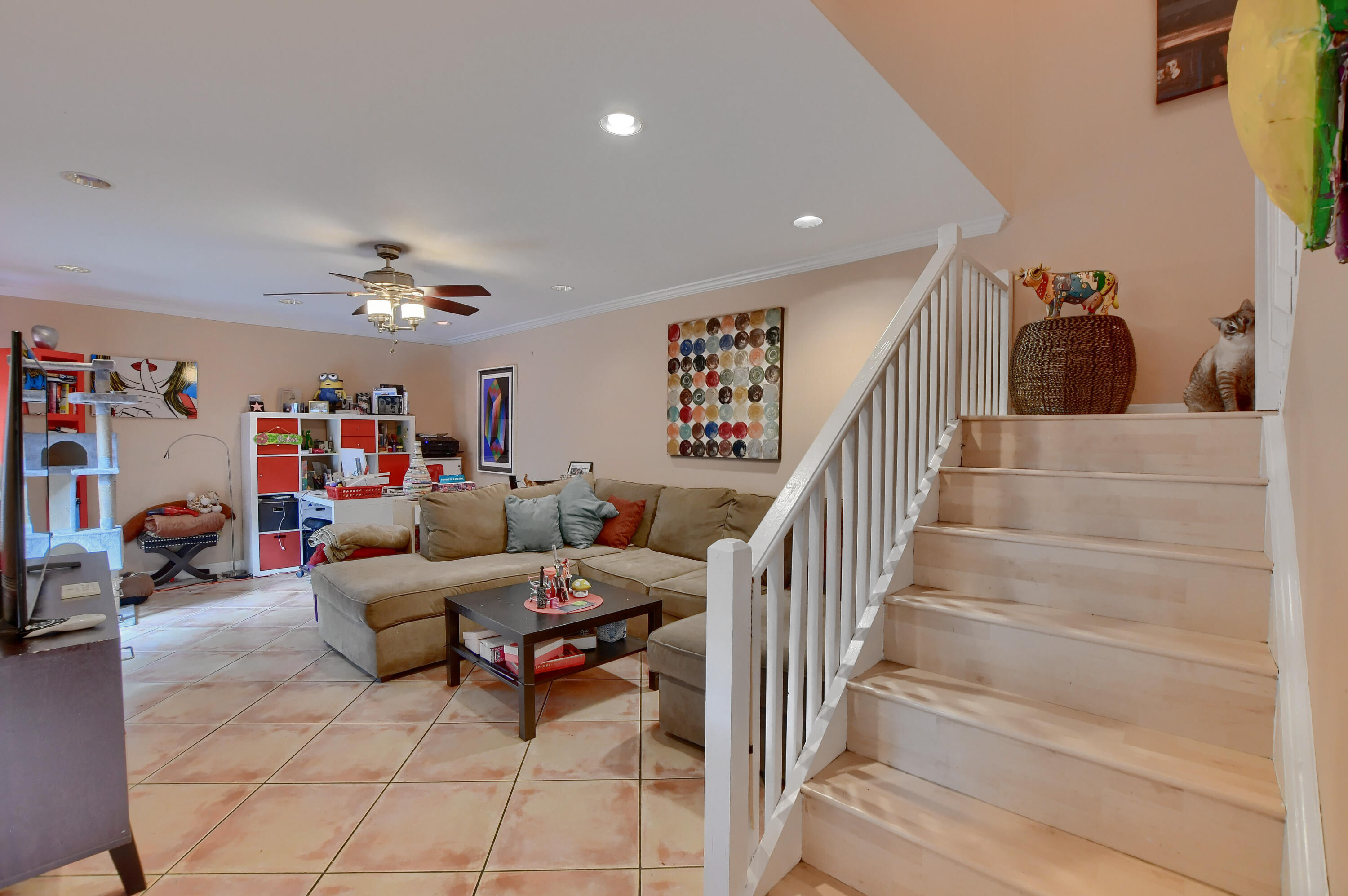 7519 Courtyard Run East Boca Raton, FL 33433 - Photo 9 of 16 SPACIOUS LIVING ROOM