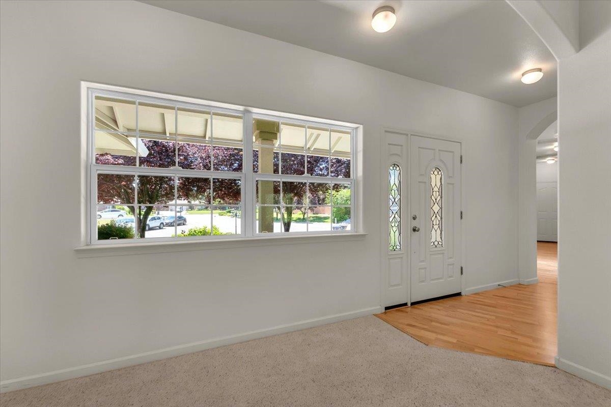 20669 Jessica Court Red Bluff, CA 96080 - Photo 5 of 47