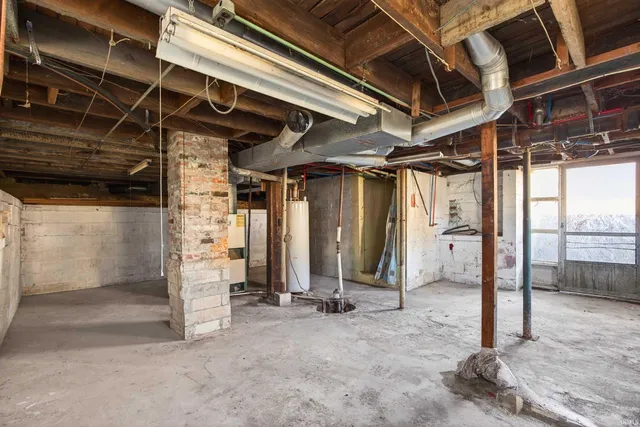 $135,000 | 502 W Street, Bedford, IN 47421