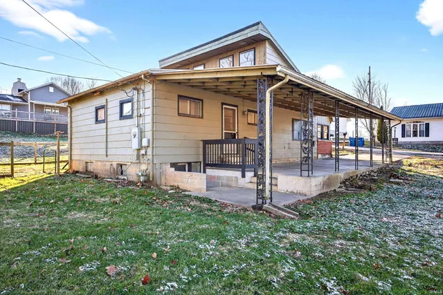 $135,000 | 502 W Street, Bedford, IN 47421