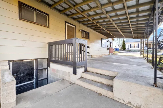 $135,000 | 502 W Street, Bedford, IN 47421