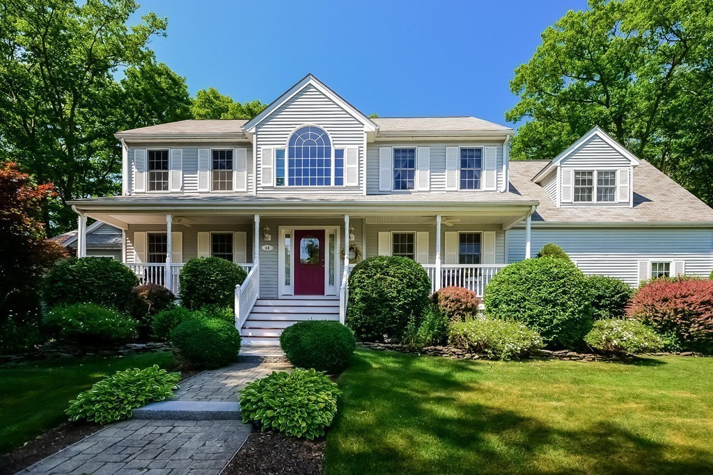 13 Auburn Road Franklin, MA 02038 - Photo 1 of 29 Gallery Image 1