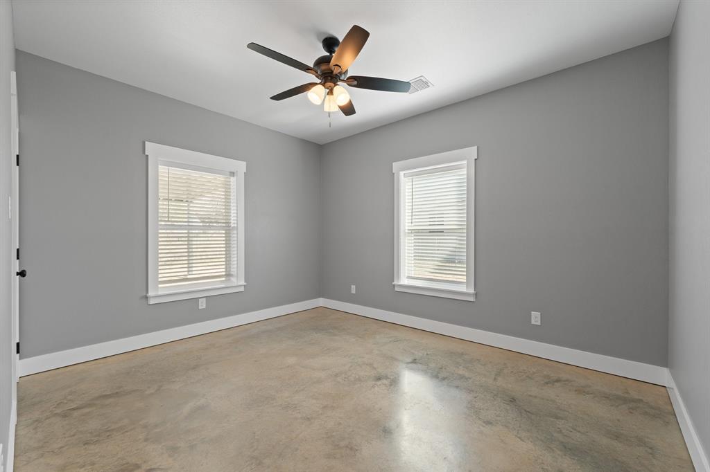 118 Noelle Road Whitney, TX 76692 - Photo 8 of 17