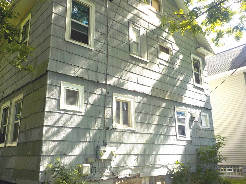 37-41 Ok Terrace Rochester, NY 14621 - Photo 3 of 17
