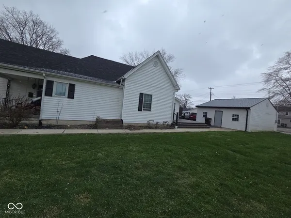$179,900 | 423 South State Street, North Vernon, IN 47265