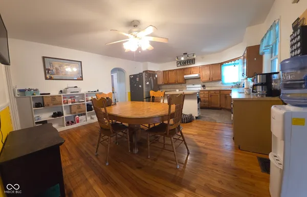 $179,900 | 423 South State Street, North Vernon, IN 47265