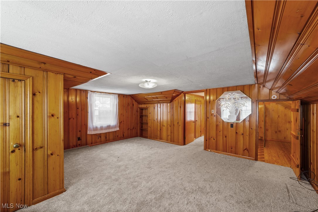 4057 Wilmington Road Cleveland, OH 44121 - Photo 25 of 34