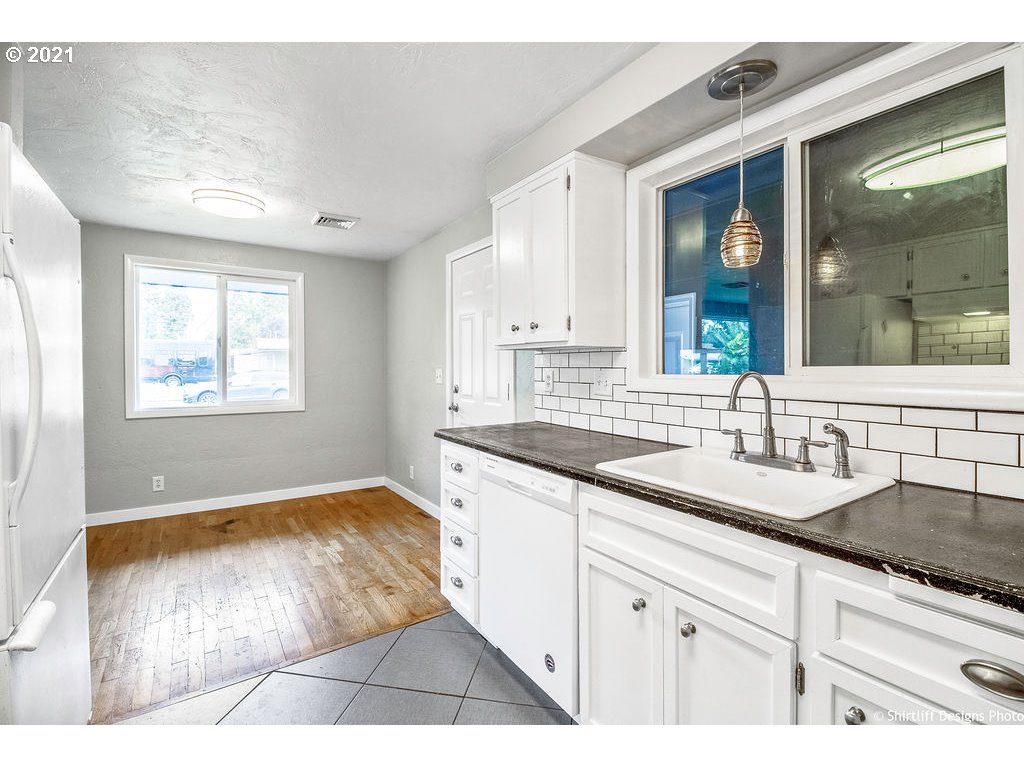 1324 1st Street Springfield, OR 97477 - Photo 12 of 27 Gallery Image 12