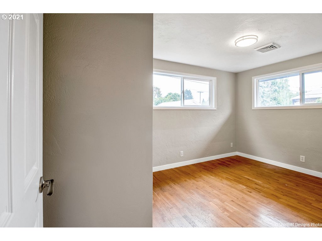 1324 1st Street Springfield, OR 97477 - Photo 19 of 27 Gallery Image 19