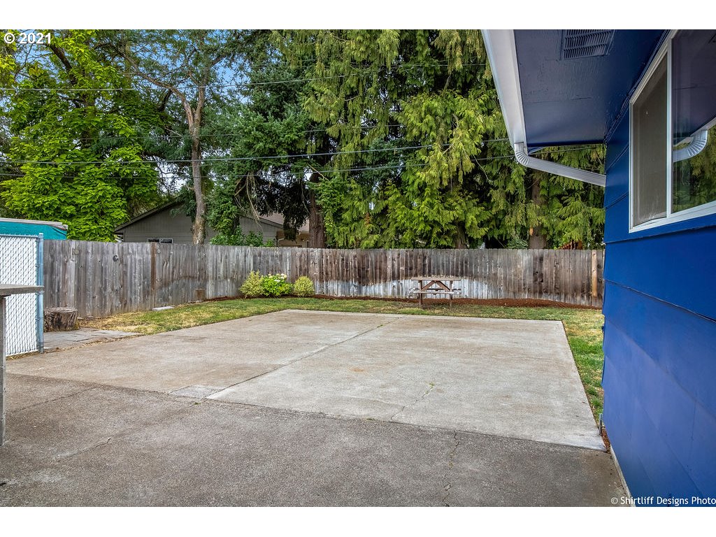 1324 1st Street Springfield, OR 97477 - Photo 22 of 27 Gallery Image 22