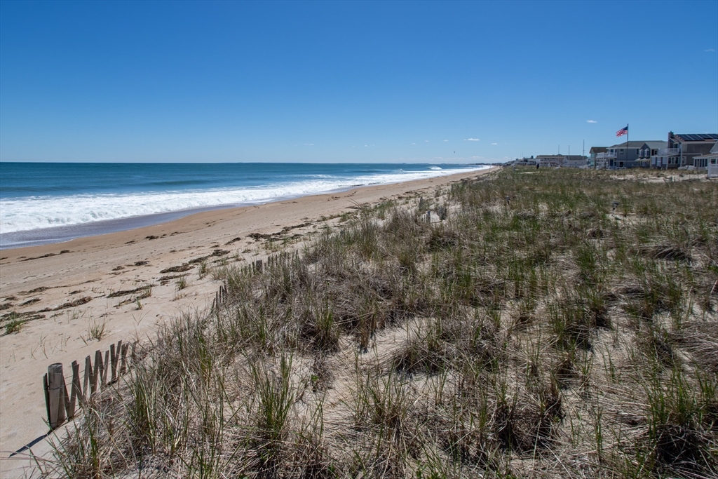 29 Commonwealth Avenue Salisbury, MA 01952 - Photo 33 of 34 a view of ocean view with beach