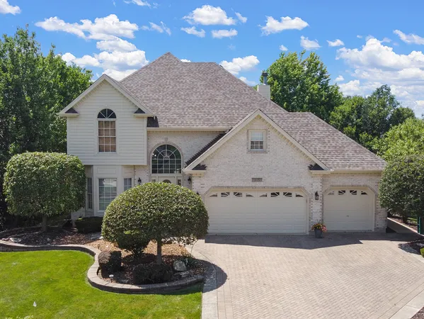 $744,900 | 13050 Silver Fox Drive, Lemont, IL 60439