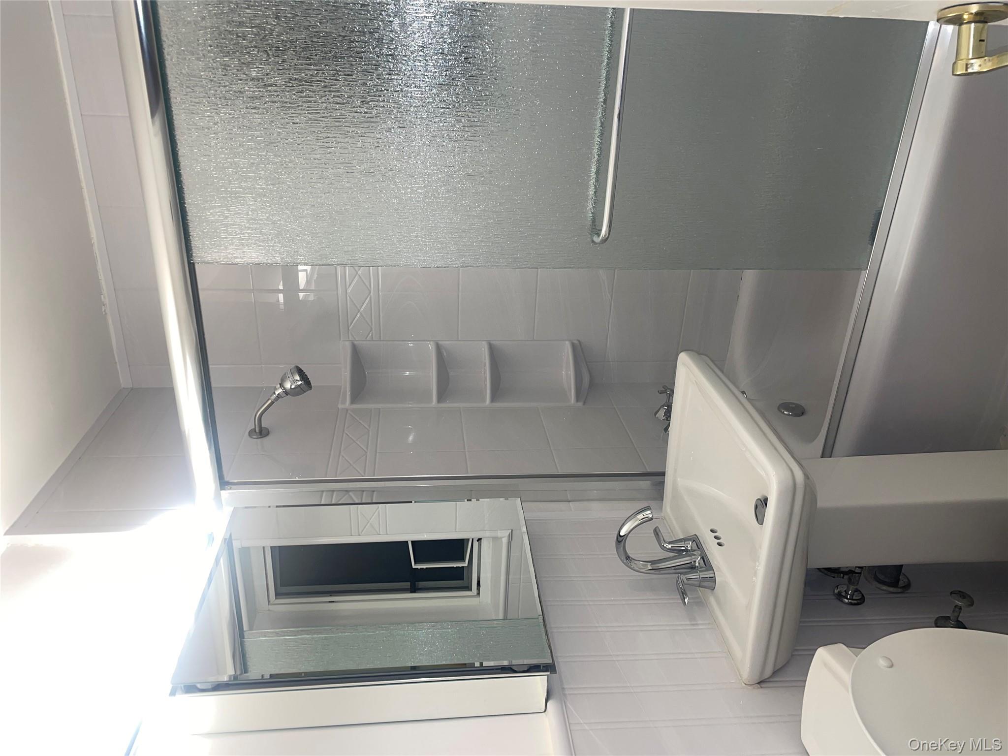 224-04 Manor Road, Unit 103 Queens, NY 11427 - Photo 25 of 28