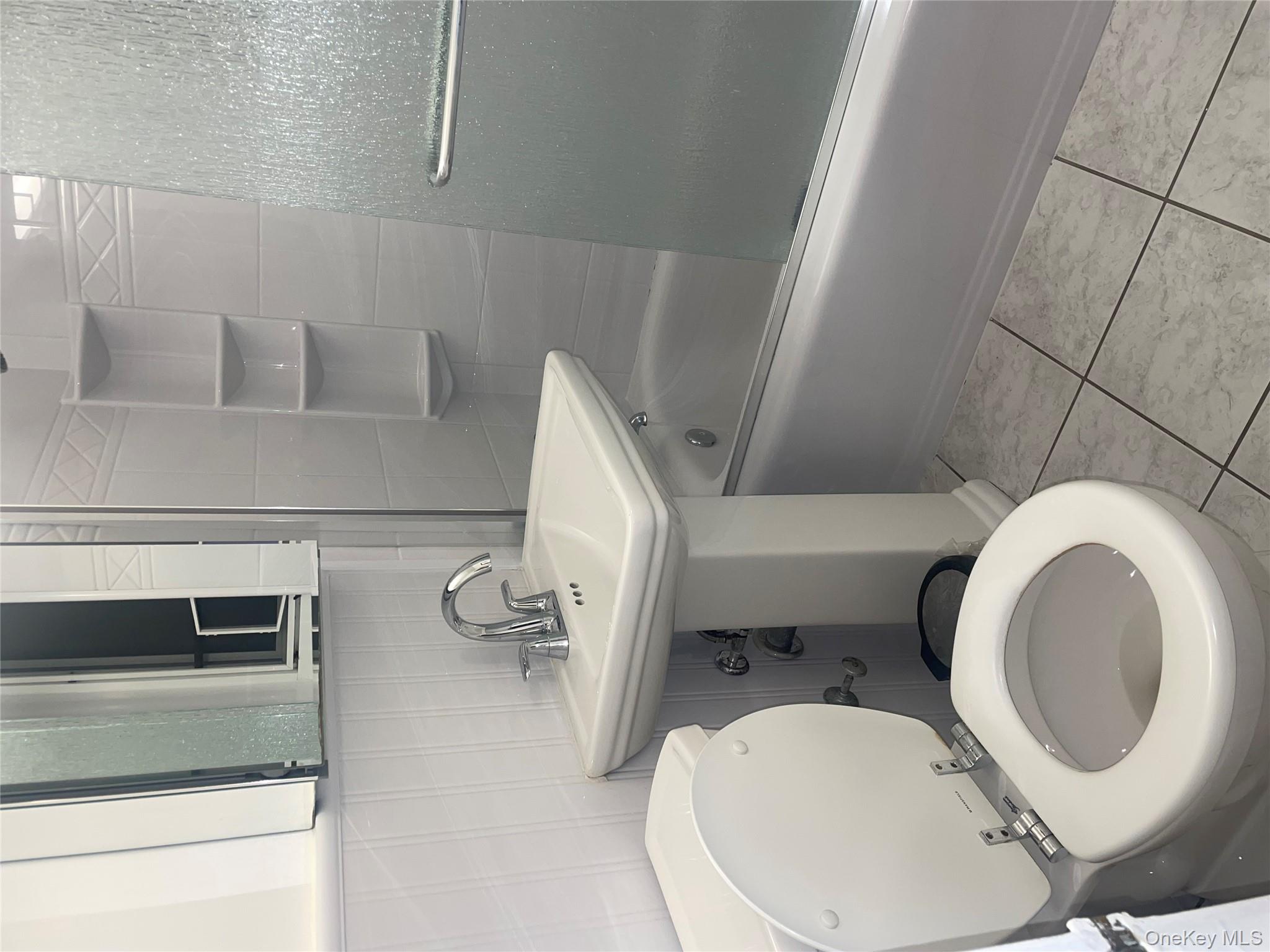 224-04 Manor Road, Unit 103 Queens, NY 11427 - Photo 28 of 28