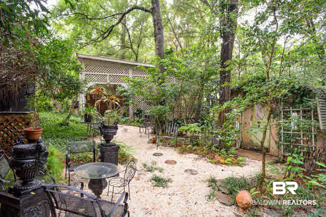 507 Myrtle Street Fairhope, AL 36532 - Photo 20 of 31 Outdoor Patio