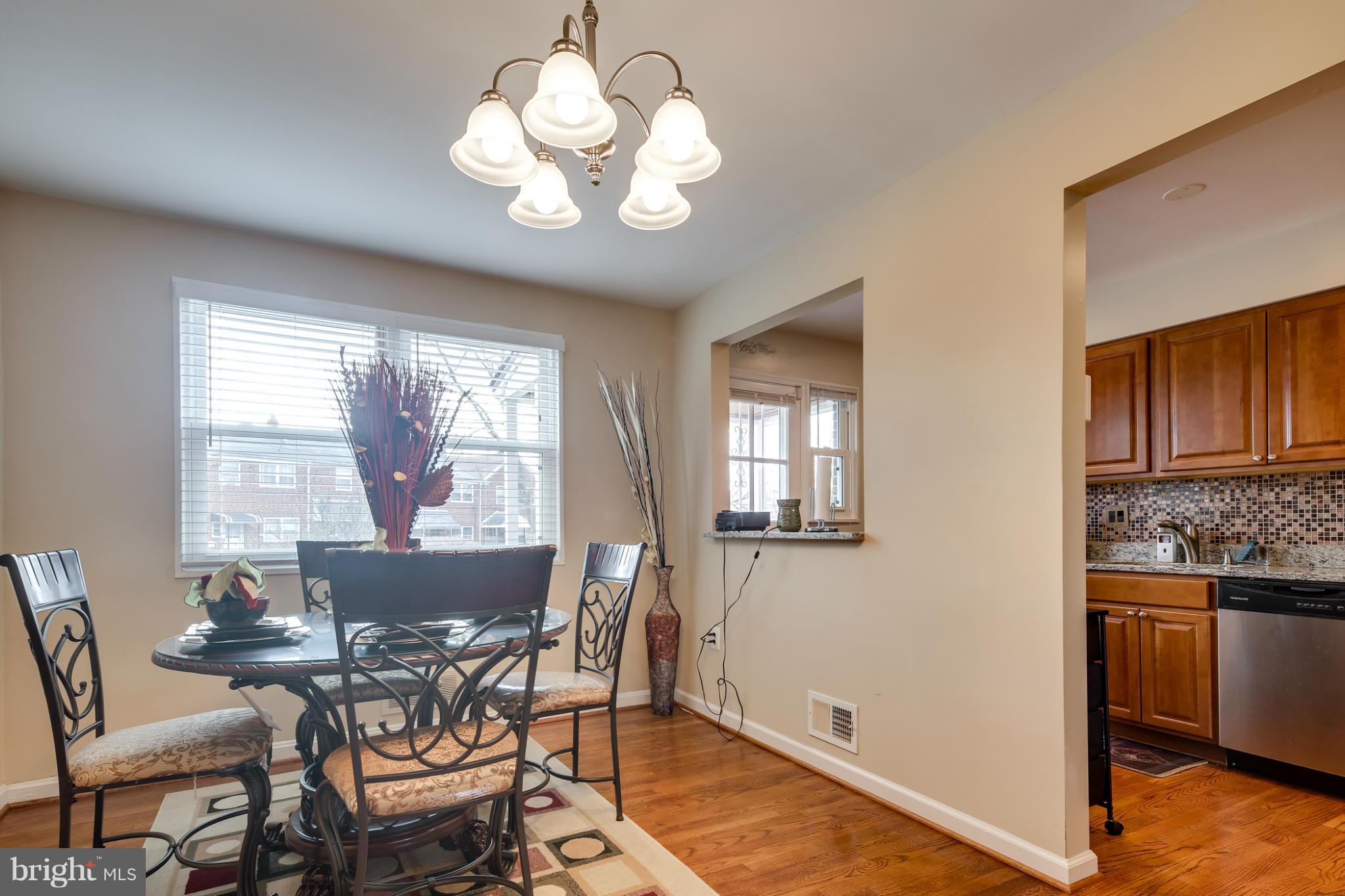 5541 Channing Road Baltimore, MD 21229 - Photo 10 of 22 Dining Room