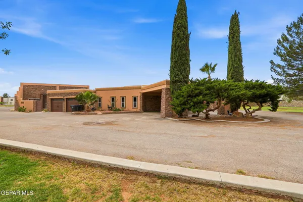 $783,000 | 5 Cielo Lindo, Anthony, NM 88021