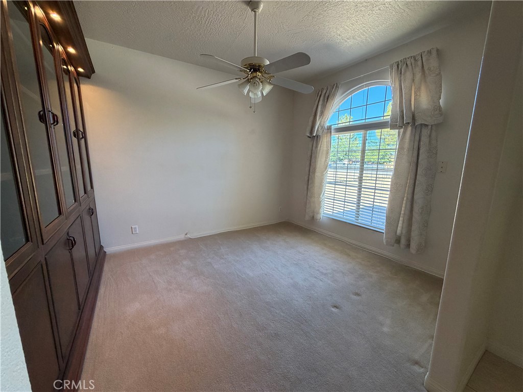 14125 Quinnault Road Apple Valley, CA 92307 - Photo 14 of 22 Gallery Image 14