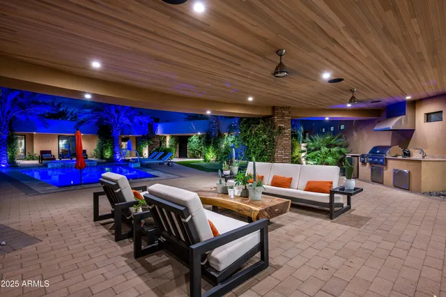 $4,700,000 | 8116 East Vista Bonita Drive, Scottsdale, AZ 85255