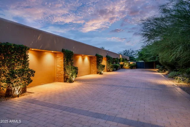 $4,700,000 | 8116 East Vista Bonita Drive, Scottsdale, AZ 85255