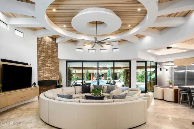 $4,700,000 | 8116 East Vista Bonita Drive, Scottsdale, AZ 85255