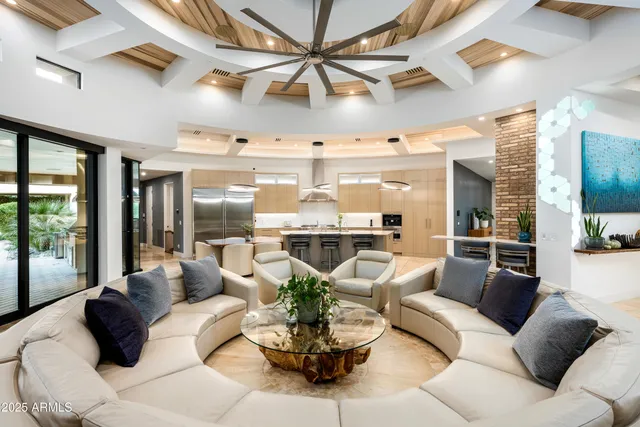 $4,700,000 | 8116 East Vista Bonita Drive, Scottsdale, AZ 85255
