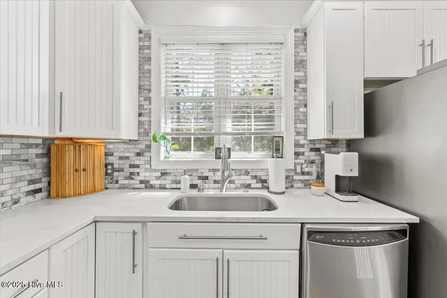 $575,000 | 278 Longleaf Drive, West End, NC 27376