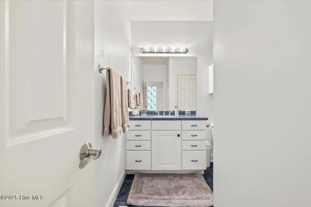 $575,000 | 278 Longleaf Drive, West End, NC 27376