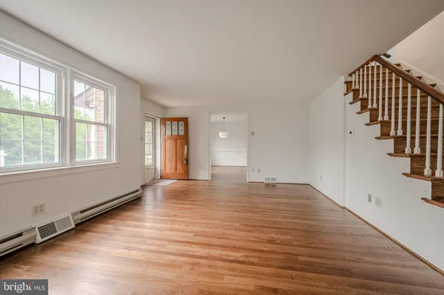 $584,900 | 2402 Wellesley Avenue, Wilmington, DE 19803