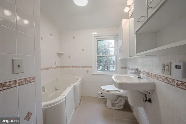 $584,900 | 2402 Wellesley Avenue, Wilmington, DE 19803