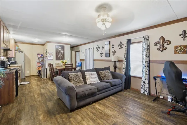 $240,000 | 180 Pelican Street, Sulphur, LA 70663