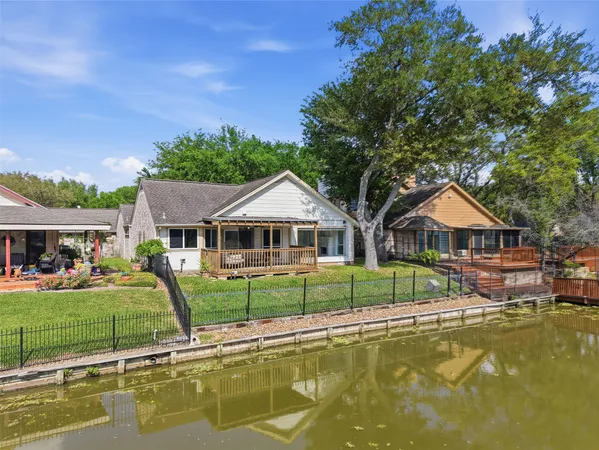 $2,850 | 1026 Oyster Bay Drive, Sugar Land, TX 77478