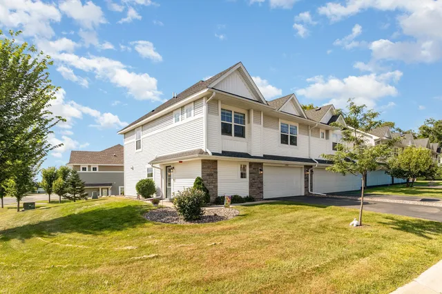 $379,500 | 13958 Lupine Trail Northeast, Prior Lake, MN 55372