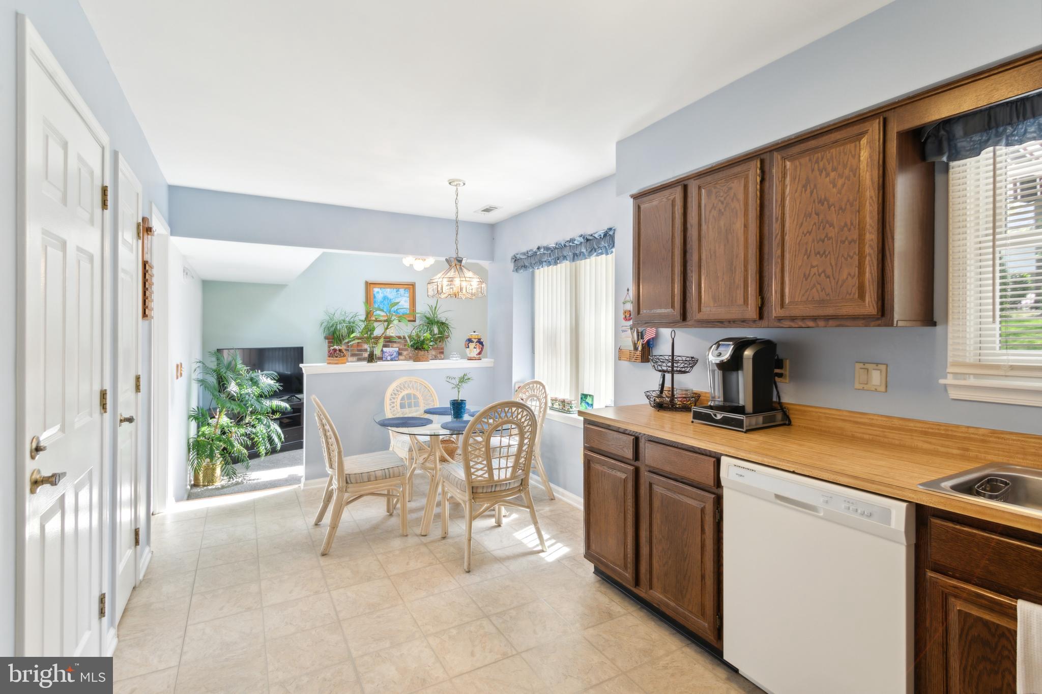 9 Rushwick Road Mount Laurel, NJ 08054 - Photo 6 of 24 Gallery Image 6