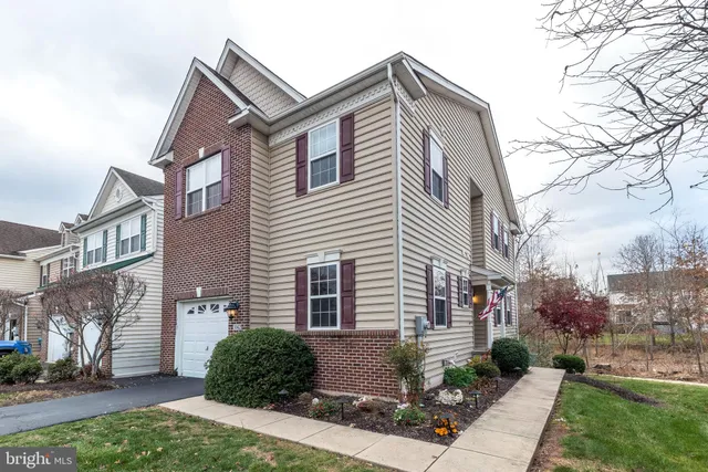 $382,000 | 1042 Rosemont Terrace, Pennsburg, PA 18073