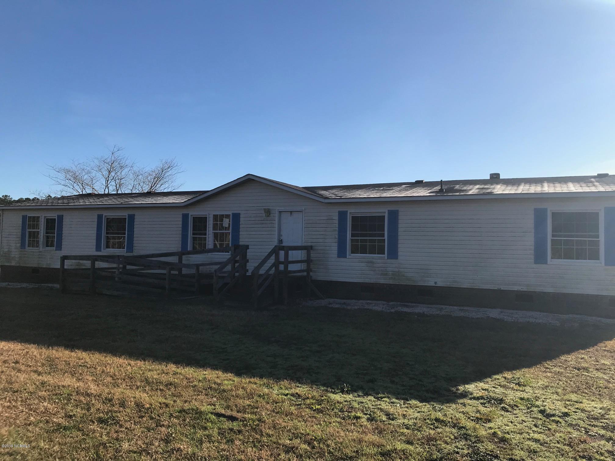 310 Taylor Road Havelock, NC 28532 - Photo 5 of 25 310 Taylor Rd (25)